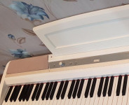 پیانو کرگ Sp 170 DX دست دوم