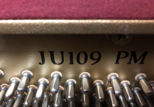 پیانو یاماها مدل JU-109 PE با صندلی اورجینال دست دوم