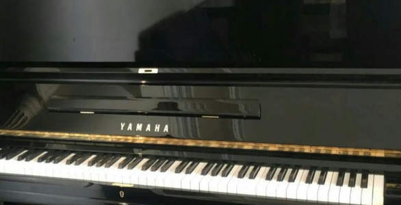 پیانو آکوستیک ژاپنی یاماها Yamaha u1 دست دو
